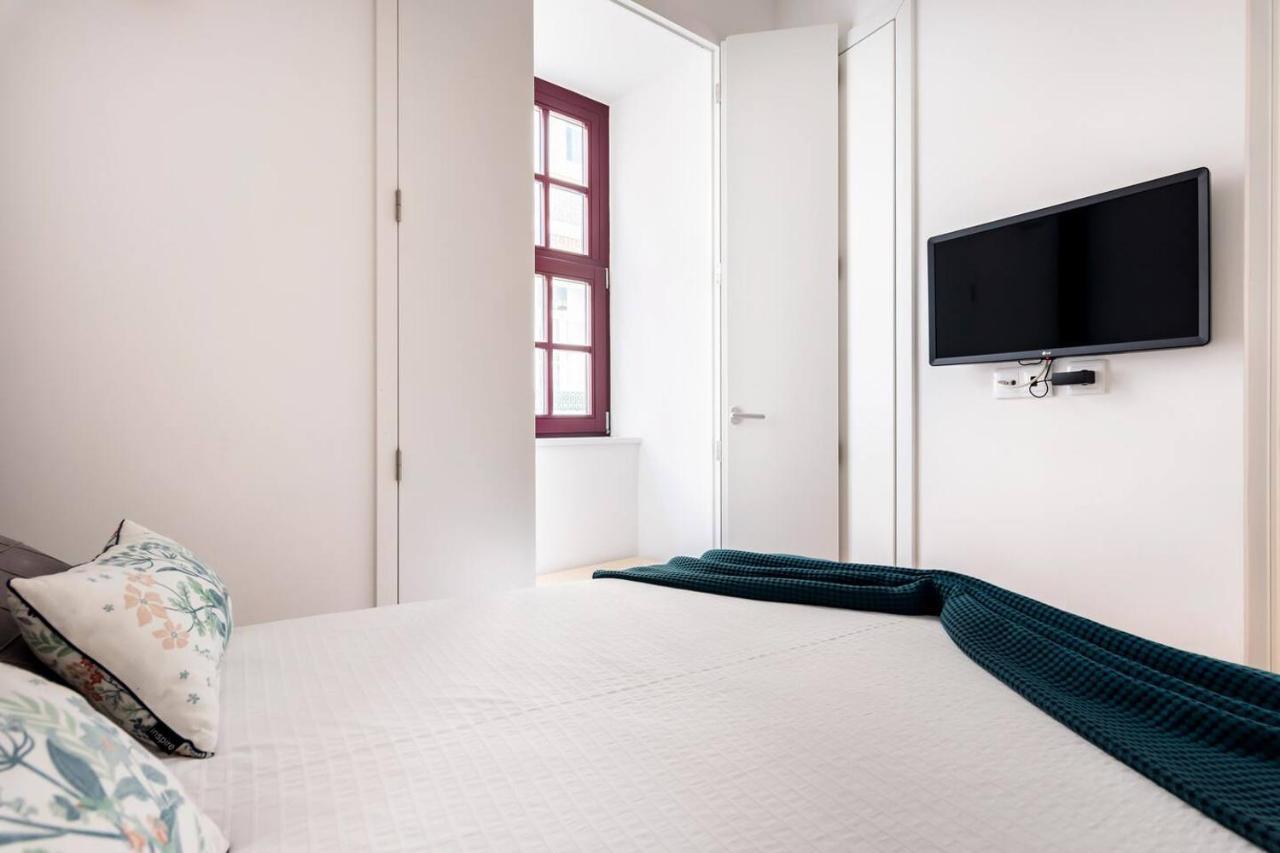 Neptuno Boutique Apartment - No Coracao Do Centro De Aveiro Kültér fotó
